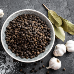 Poivre du moulin pour recette Ail noir & asperge mimosa